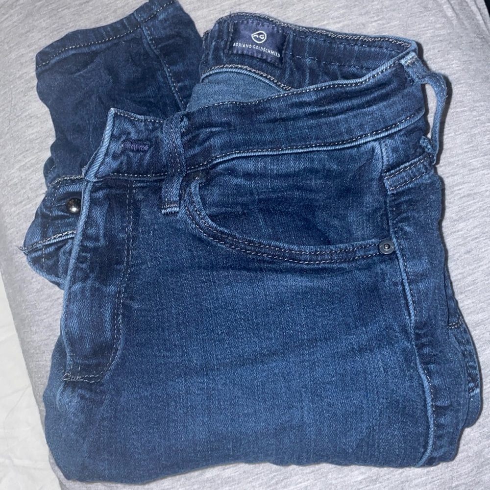 Dark skinny jeans